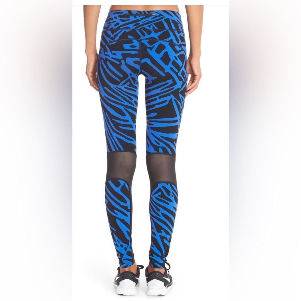 Nike Palm Epic Lux’ Dri-Fit Tight